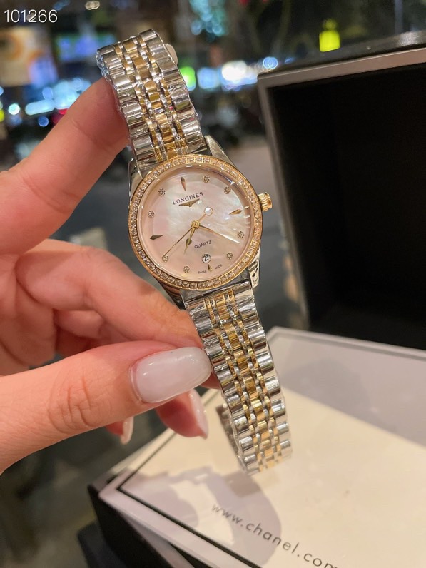 론진 A급 여자시계