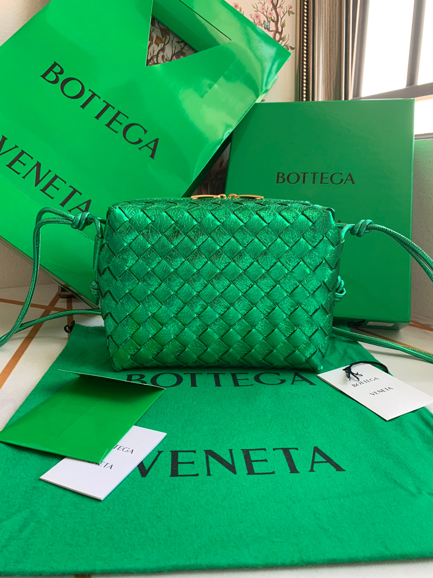 보테가베네타 여자가방 680225