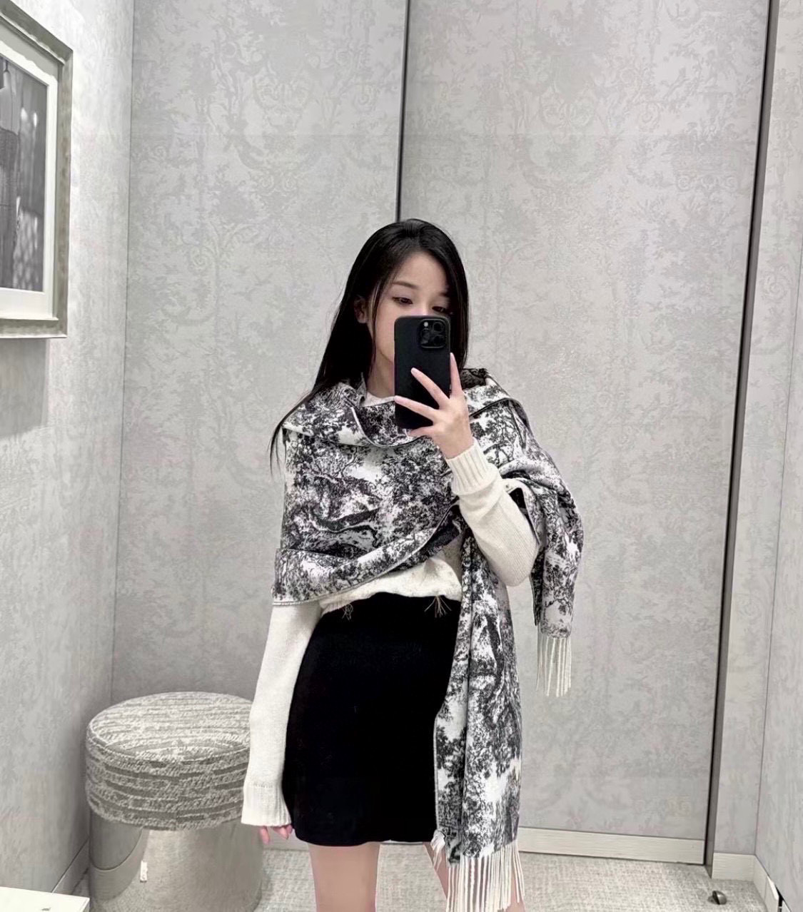 디올 스카프