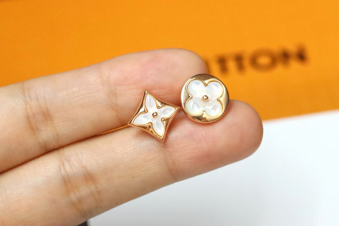 루이비통 귀걸이