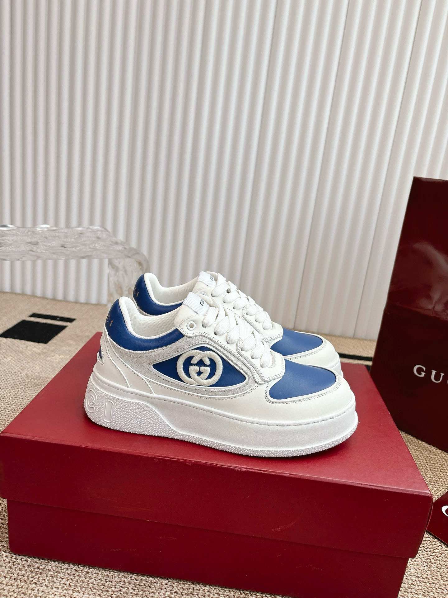 구찌 남녀공용 신발 운동화 스니커즈