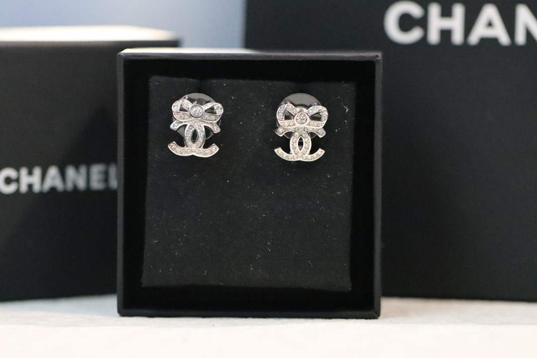 샤넬 귀걸이