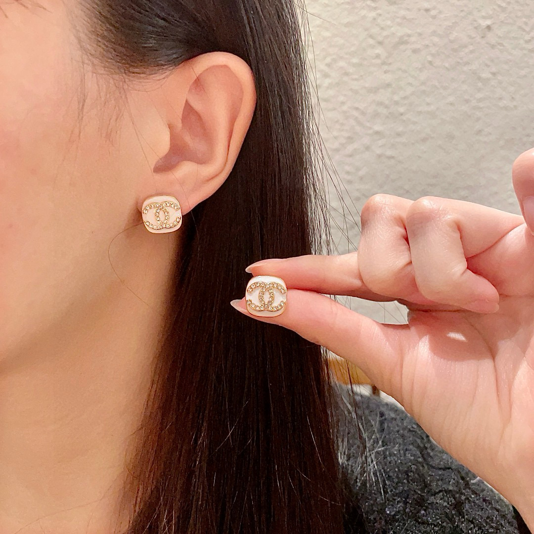 샤넬 귀걸이