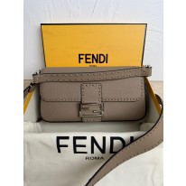 펜디 여자가방 600