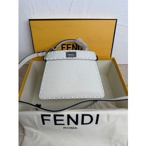 펜디 여자가방 8BN327