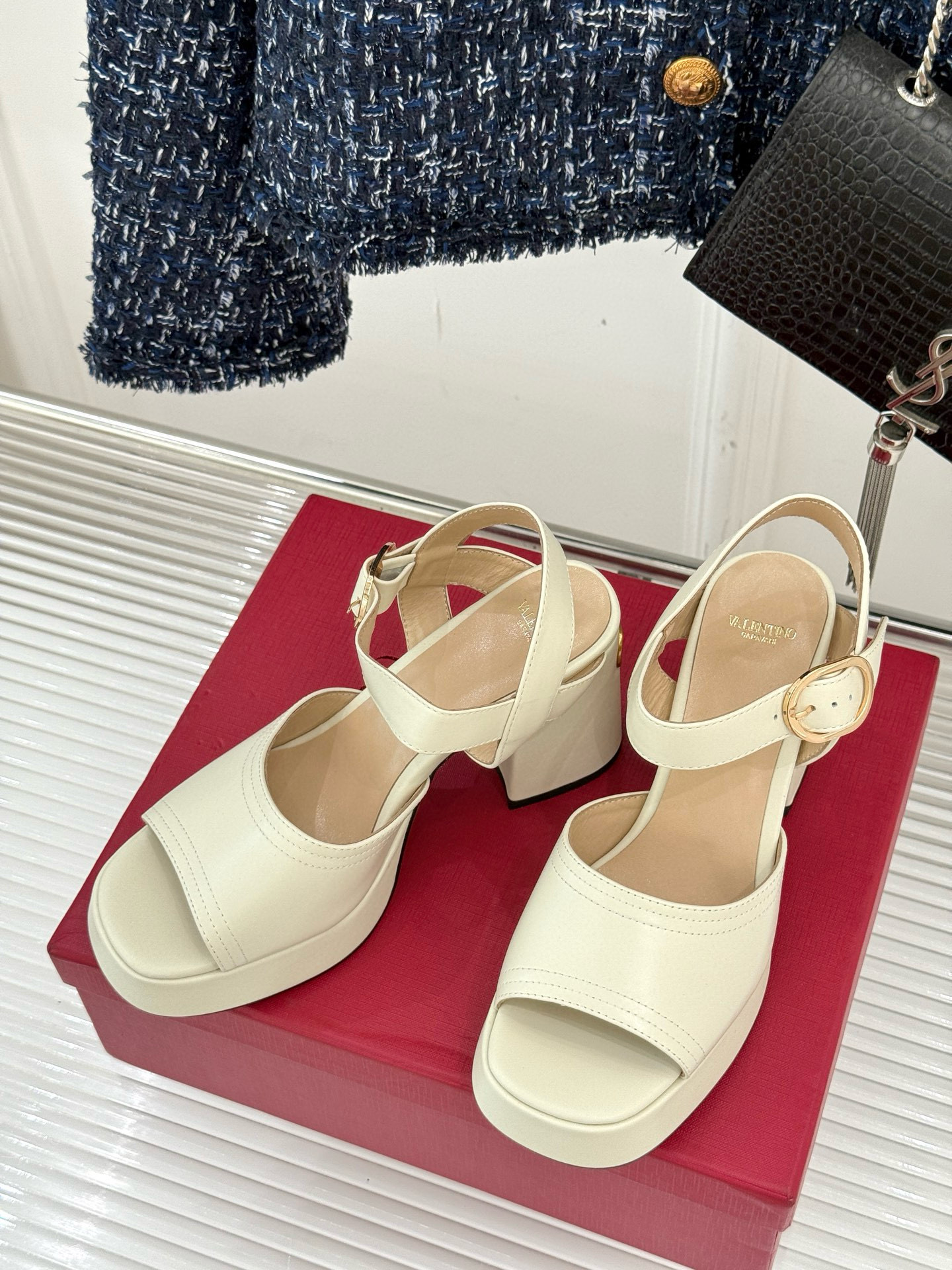 발렌티노 9cm 여자 샌들