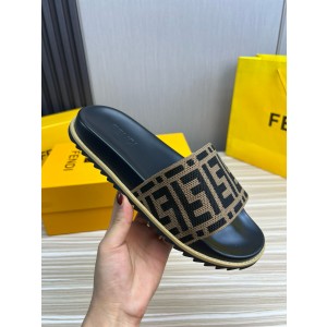 펜디 남자 슬리퍼