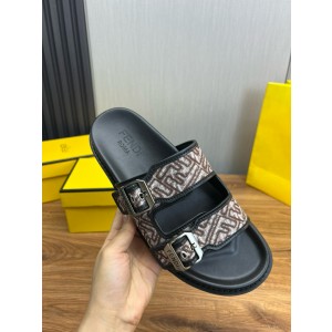 펜디 남자 슬리퍼