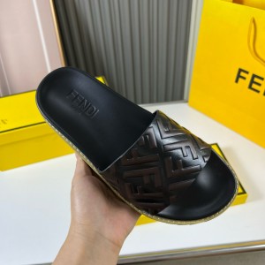 펜디 남자 슬리퍼