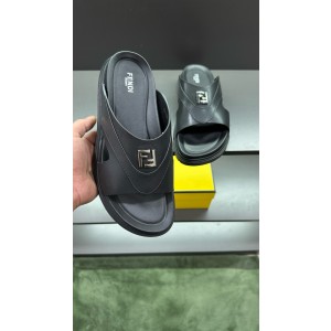 펜디 남자 슬리퍼