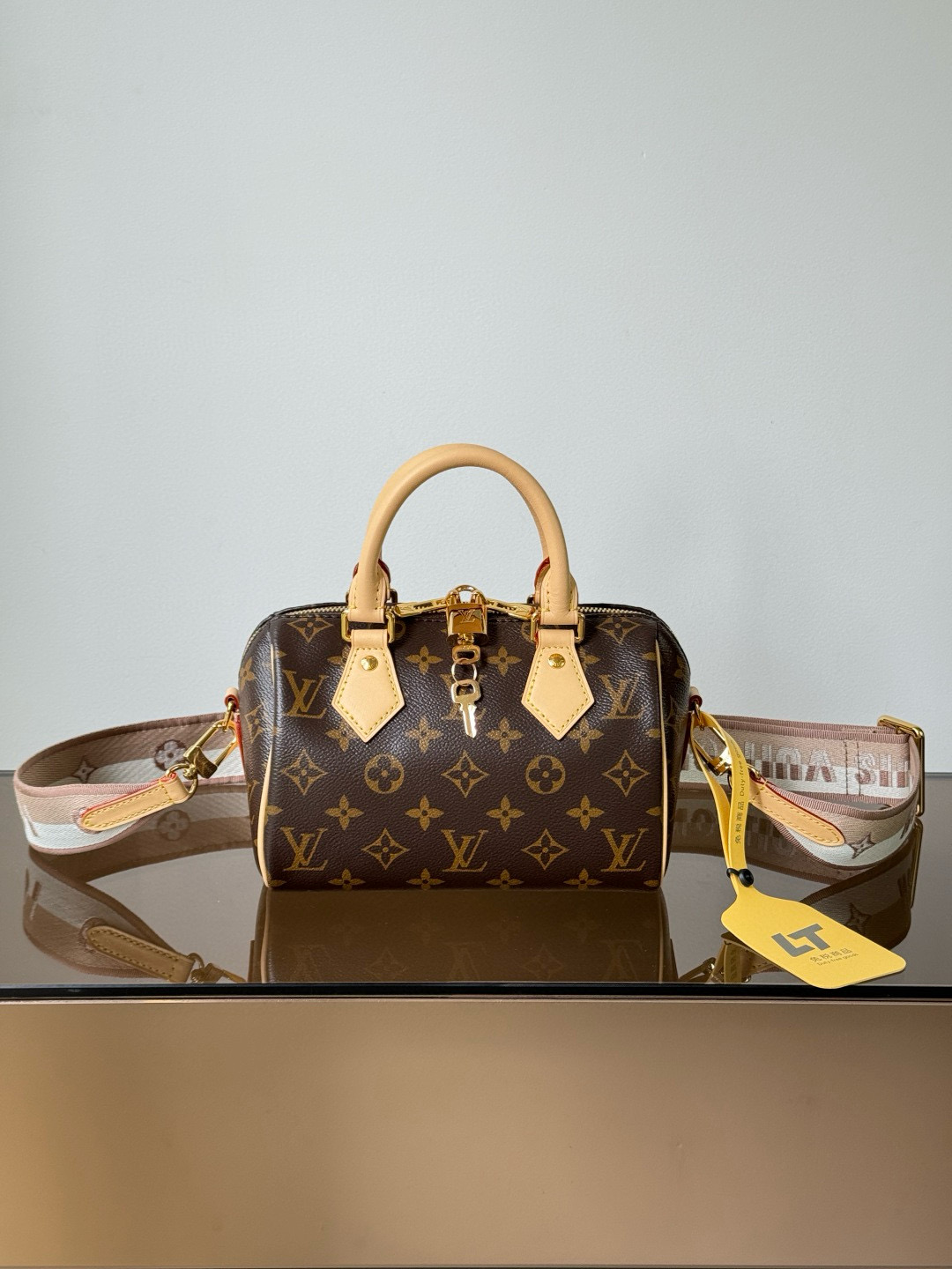 루이비통 M46222 여자가방