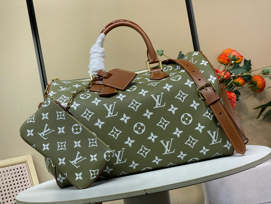 루이비통 M24438 여행가방