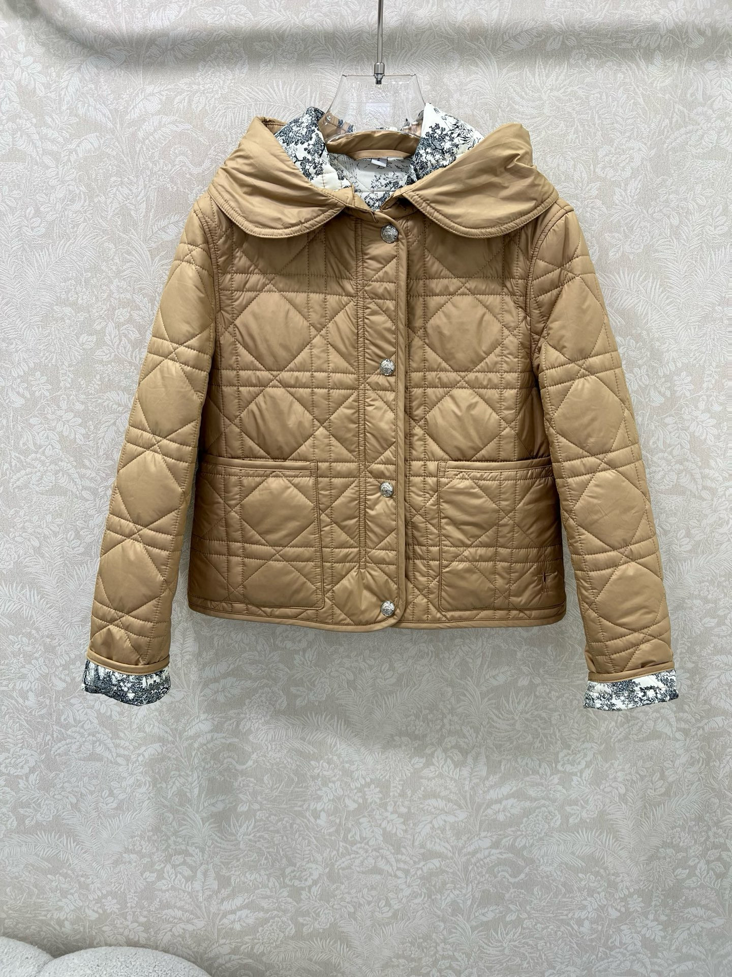 디올 여자 자켓