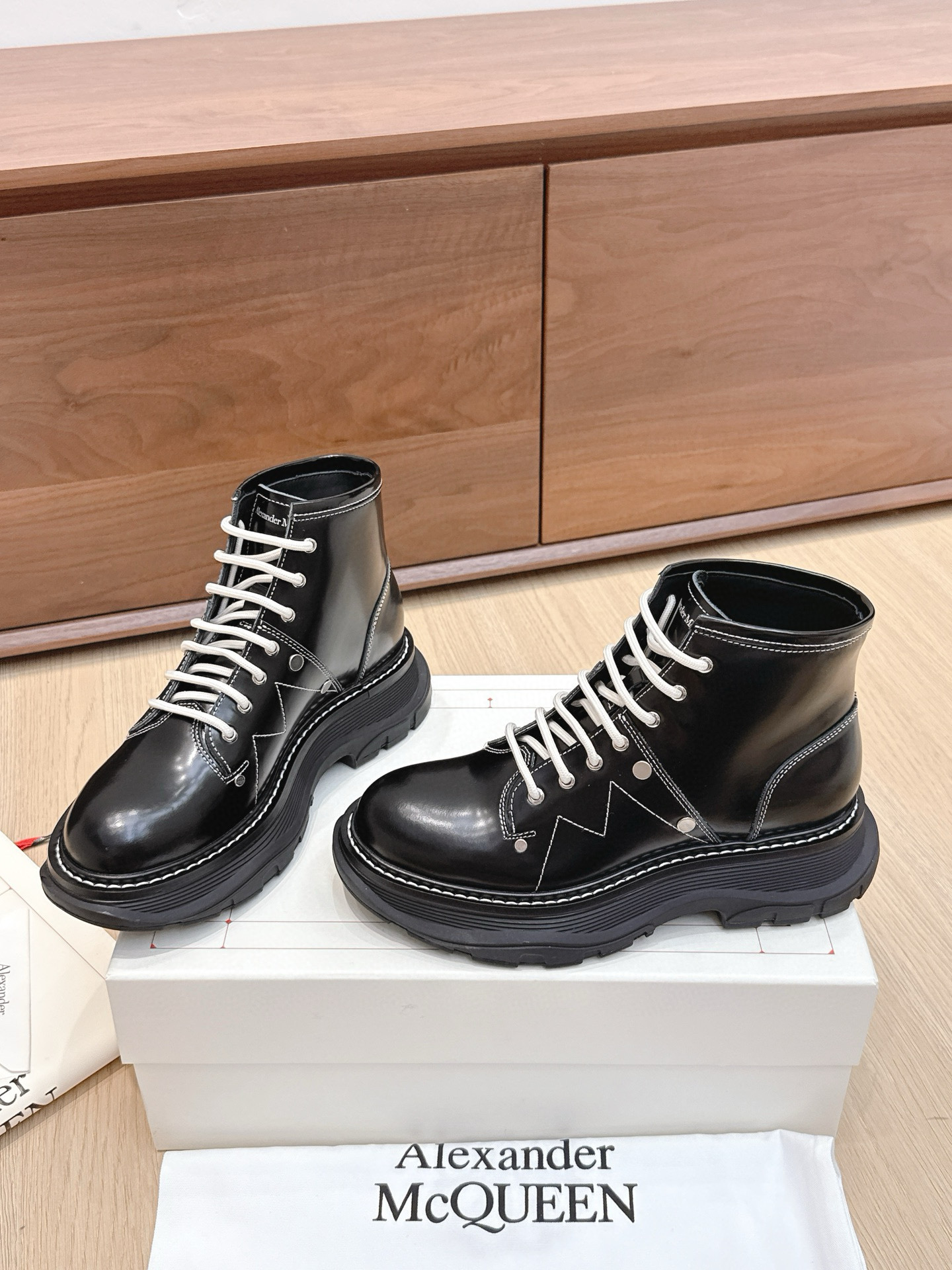 알렉산더 맥퀸 4.5CM 여자 부츠