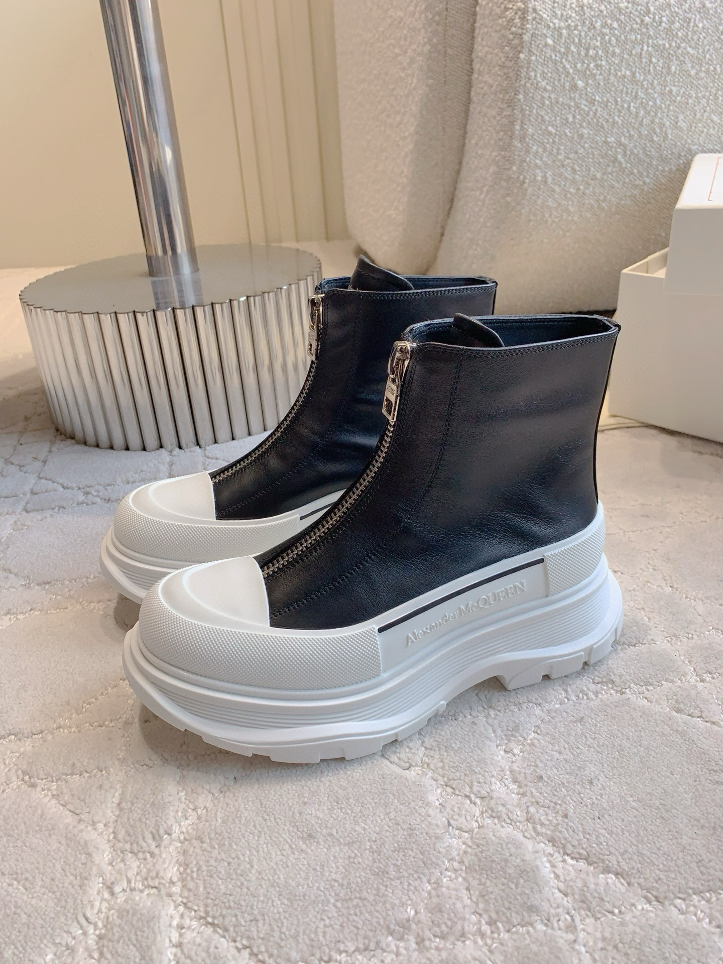 알렉산더 맥퀸 여자 부츠