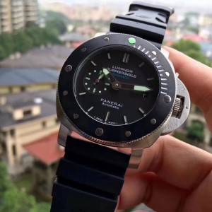 파네라이 A급 남자 시계