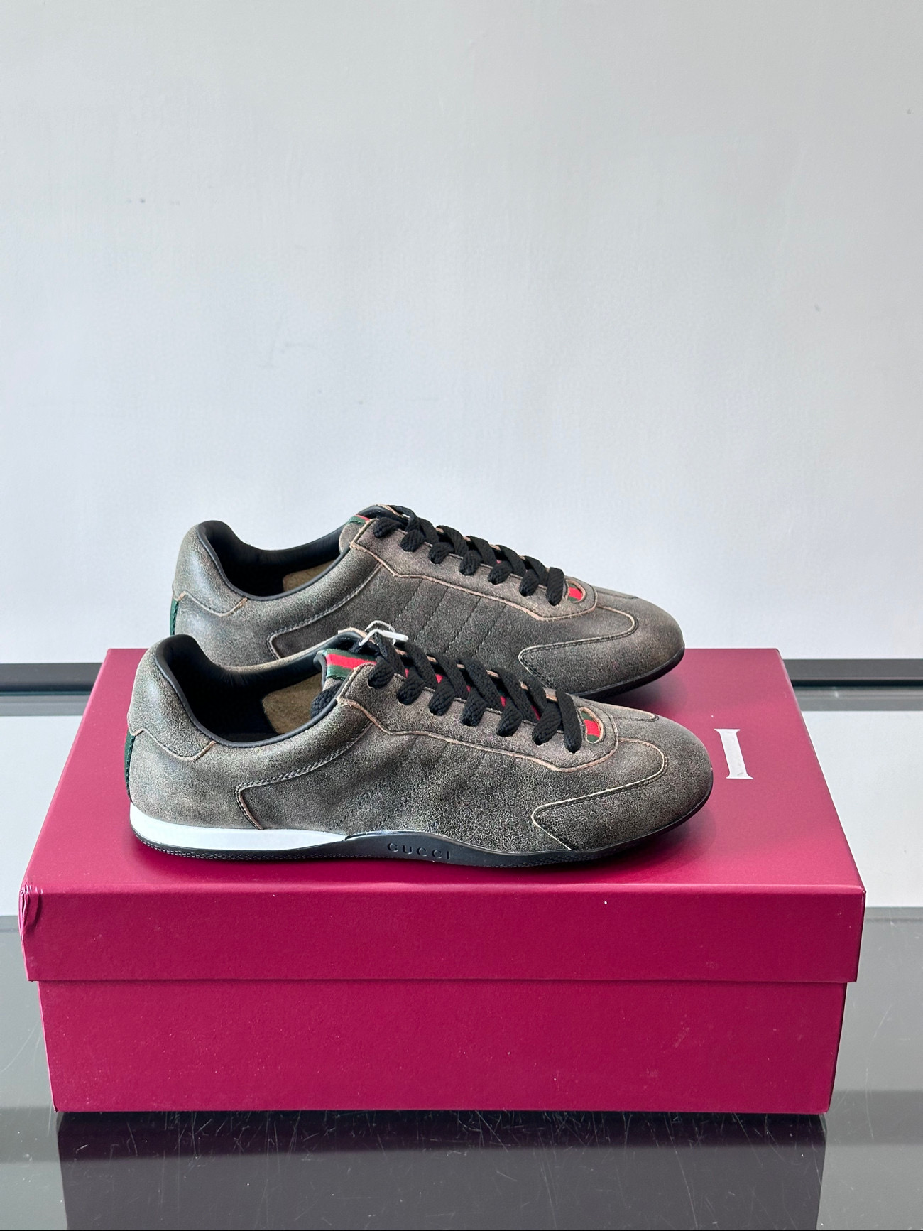 구찌 남녀공용 신발 운동화 스니커즈