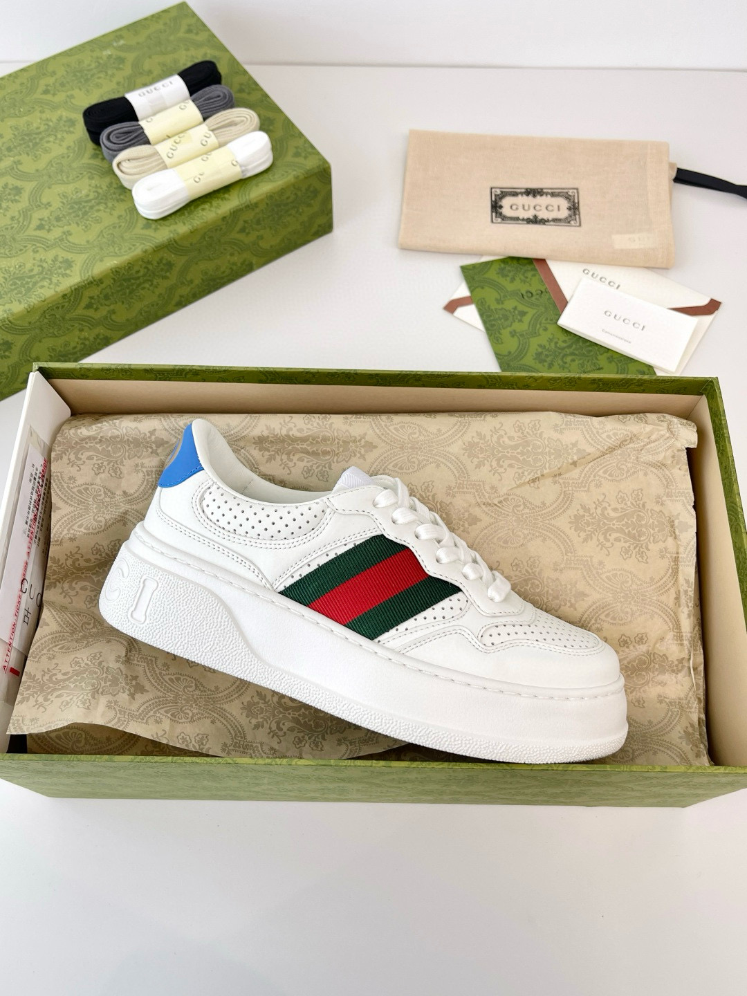 구찌 4cm 스크러너 남녀공용 신발 운동화 스니커즈