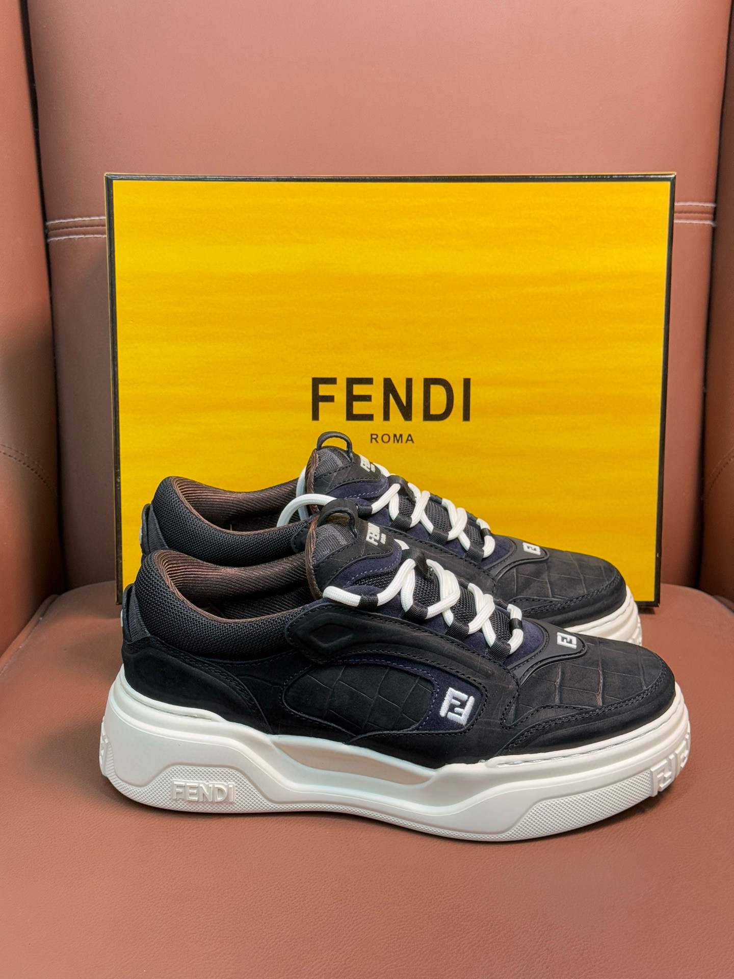 펜디 남자 신발 운동화 스니커즈