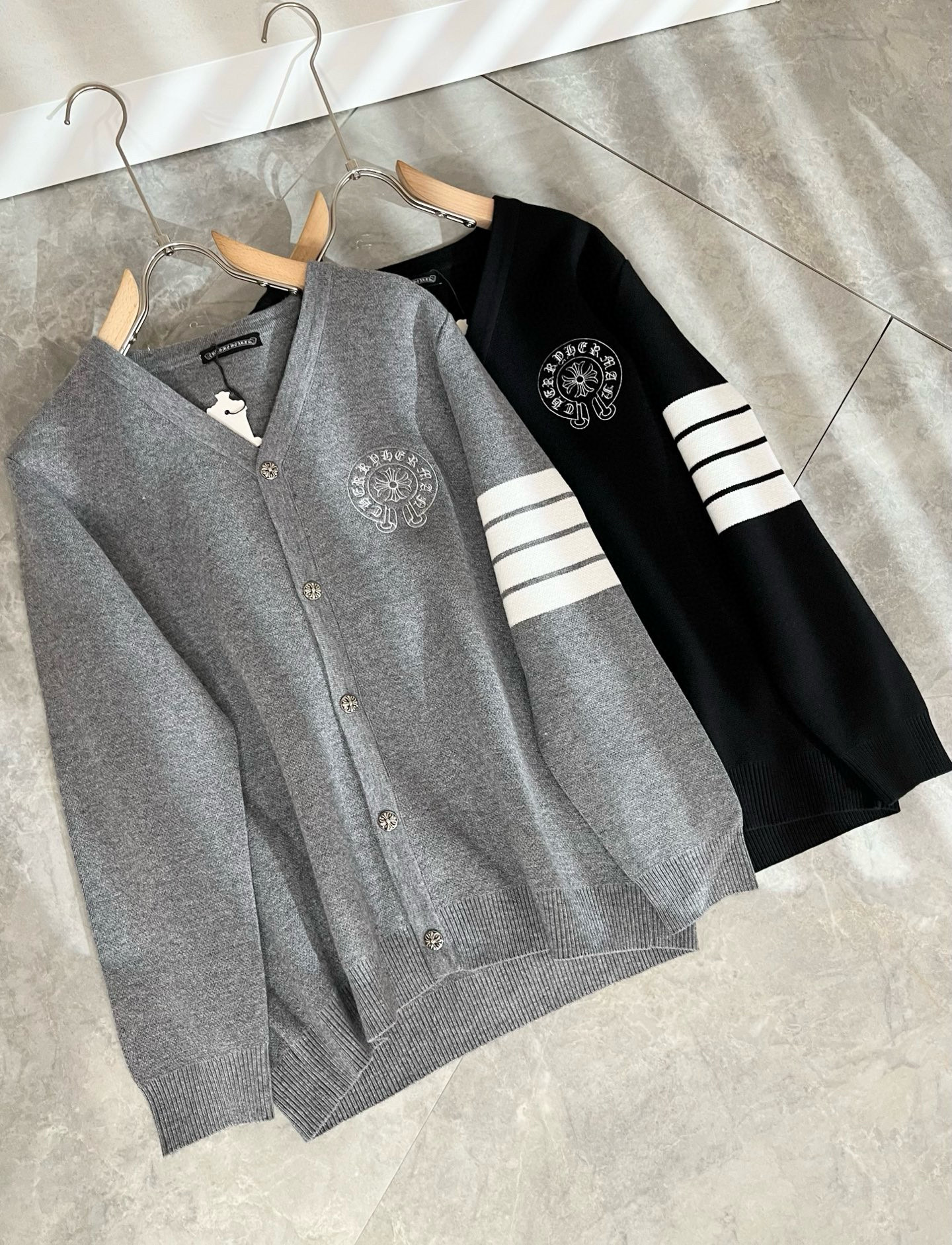 크롬하츠 2컬러 남자 가디건