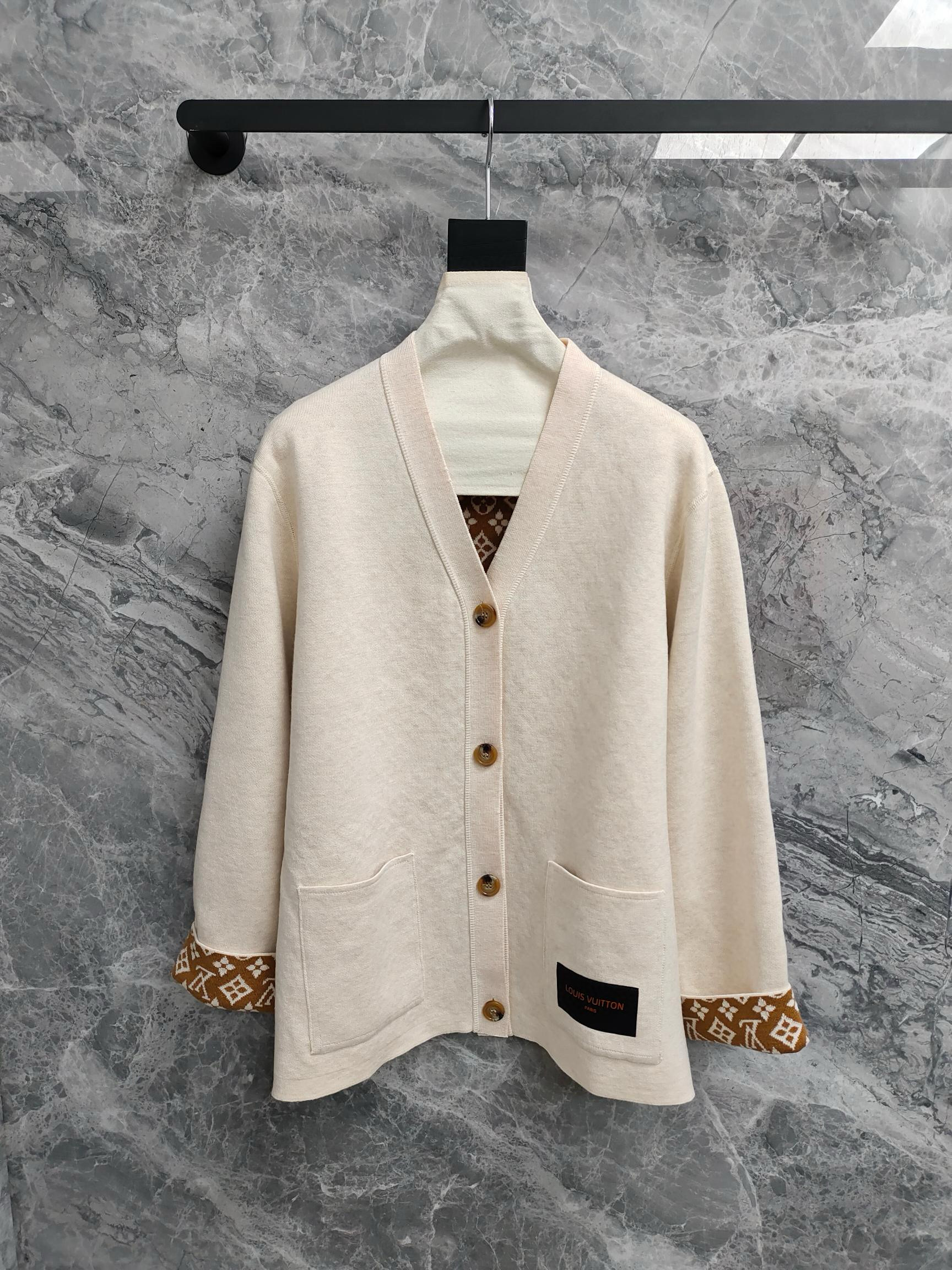 루이비통 여자 가디건