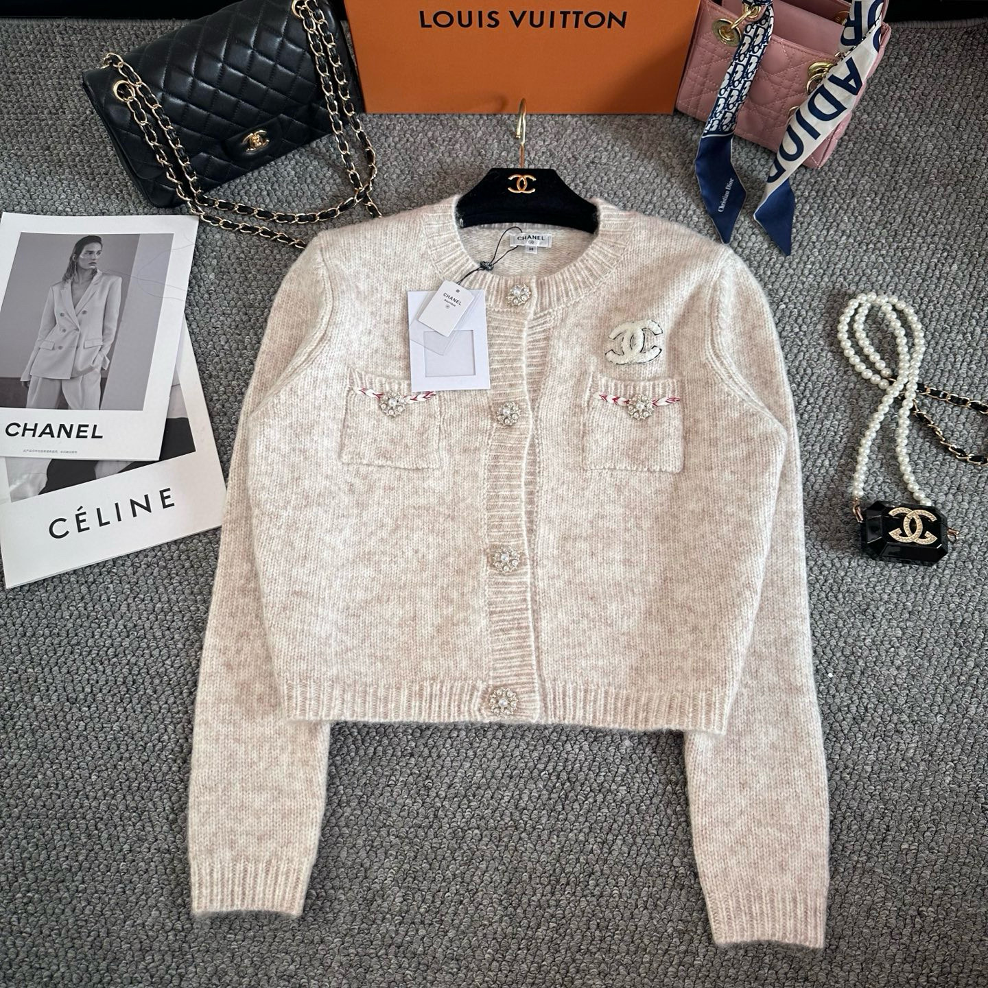 샤넬 2컬러 여자 가디건