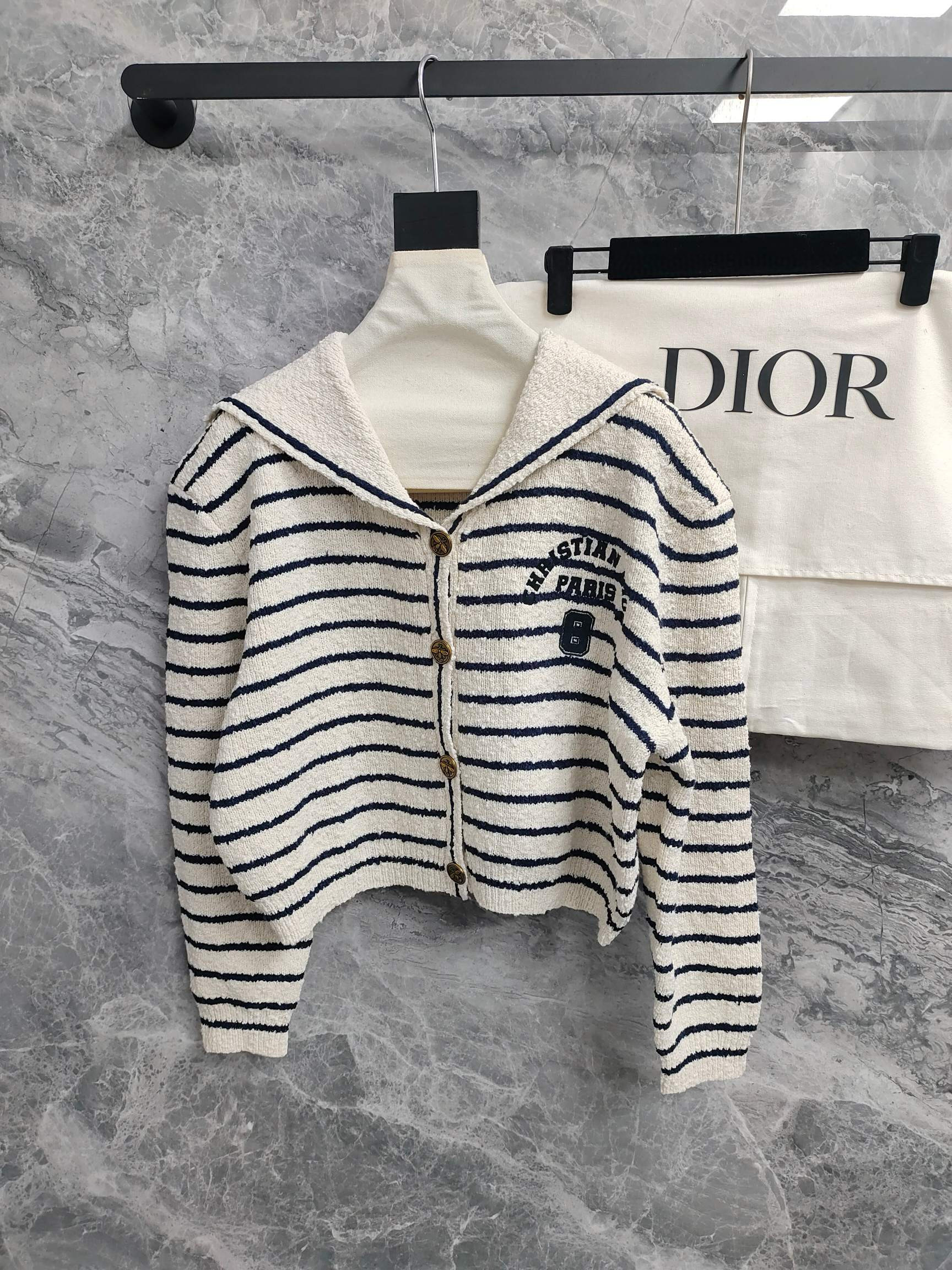 디올 여자 가디건